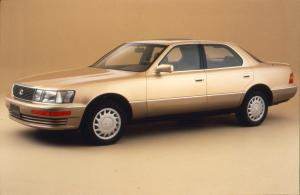 Lexus LS400 1990 года